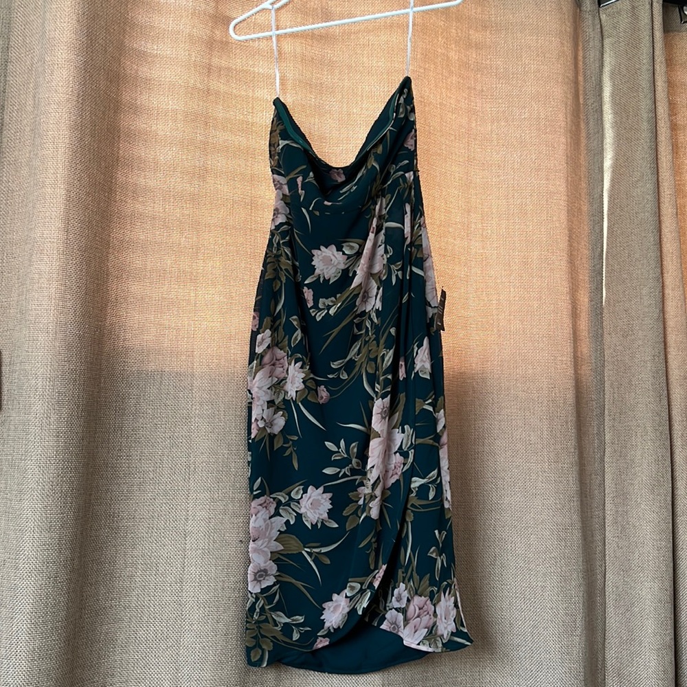 A beautiful dress!lulus